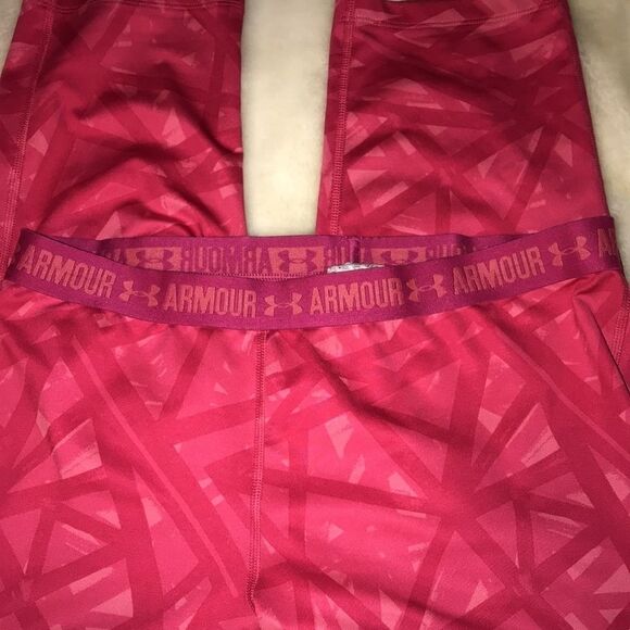 Under Armour Youth Pink Printed Heat Gear Logo Waistband Leggings Size XL - Picture 2 of 4